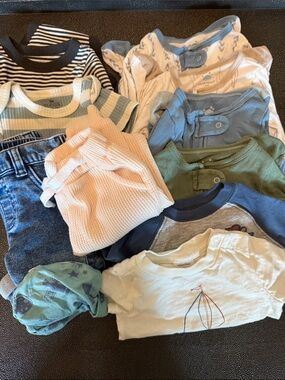 Cat & Jack Mixed Short Sleeve Baby Tees in Blue, Green, Pink, White onepiece